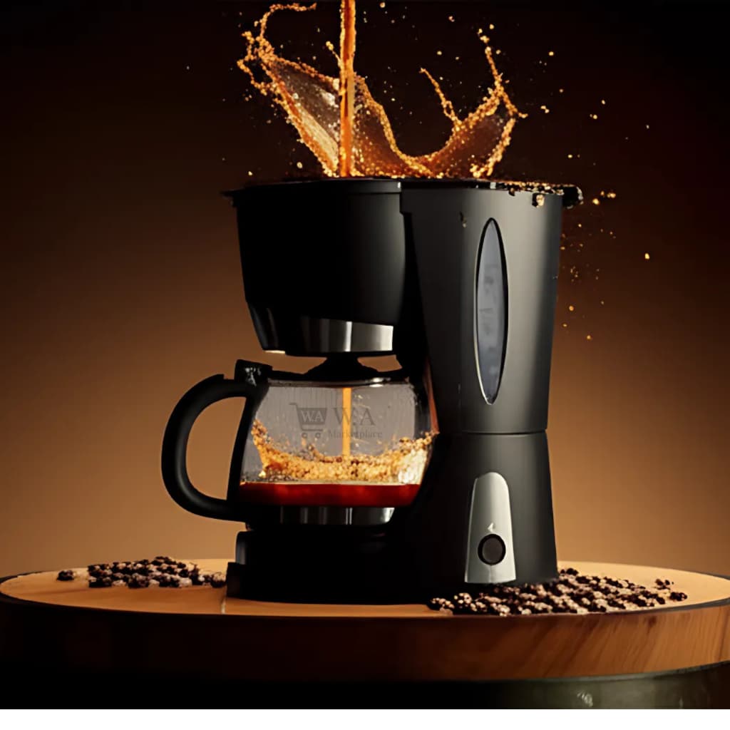 Cafeteira Elétrica Profissional 30 Xícaras Preto com Café Escorrendo