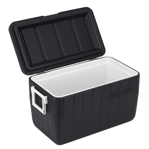 Caixa Térmica 45,4L Adventure All Black Coleman com tampa aberta