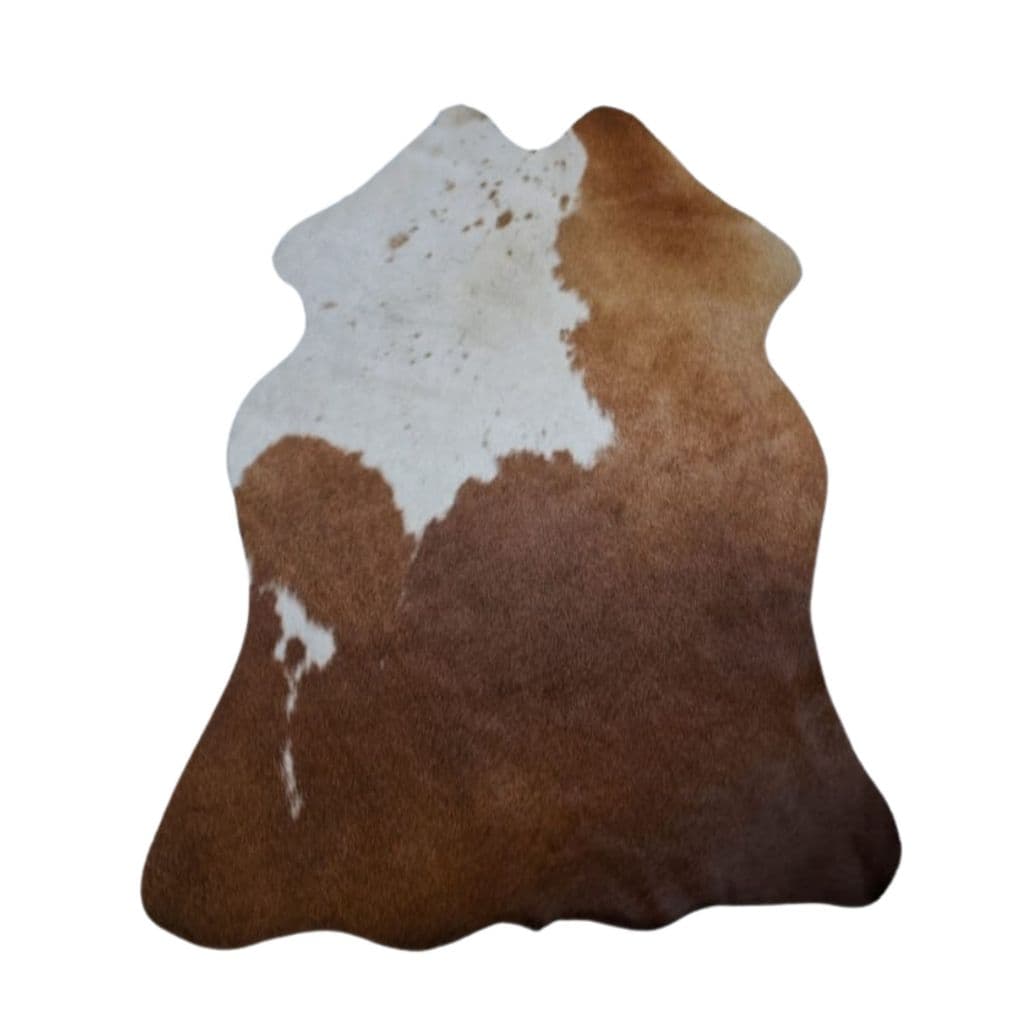 Tapete de couro bovino marrom e branco com fundo branco