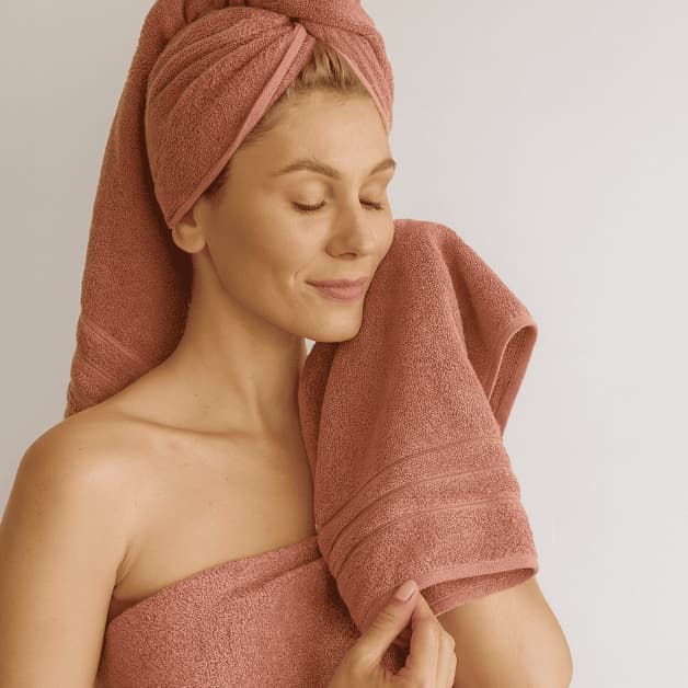 Kit 2 Toalhas Felpudas 100% Algodão Rosê Banho e Rosto Conforto Alta Absorção Toalha de Rosto Toalha Banho