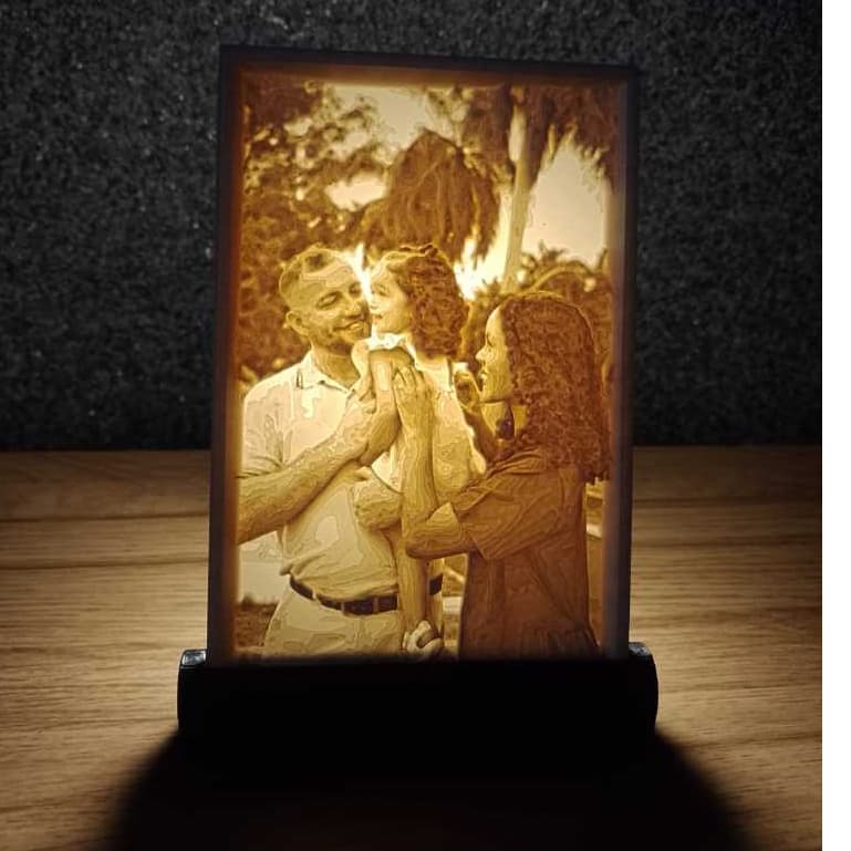 Luminária Personalizada com Foto 10x15 em 3D, Porta-Retrato Iluminado Decorativo