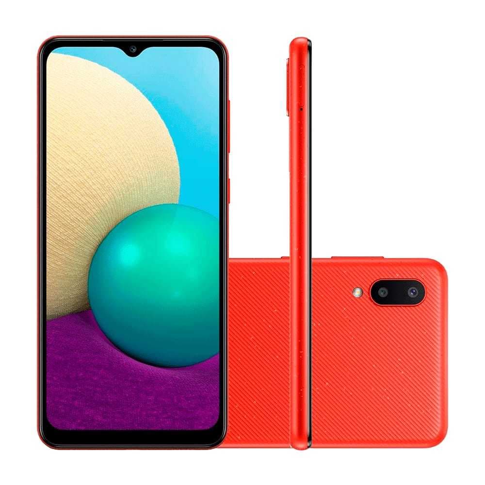 Smartphone Samsung Galaxy A02 32GB Vermelho com tela frontal e design traseiro em relevo.