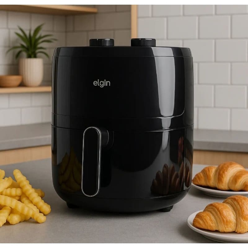 Fritadeira elétrica Elgin Facilita Fry 3,5 litros preta em fundo branco com batatas fritas e croissants