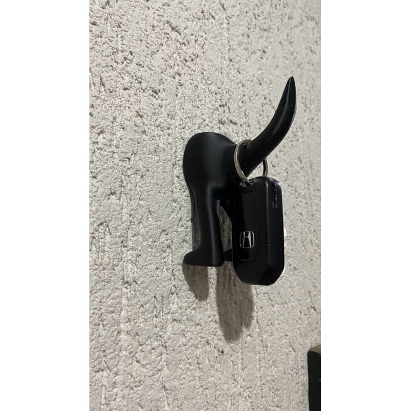 Gancho decorativo preto em forma de chifre de boi para parede