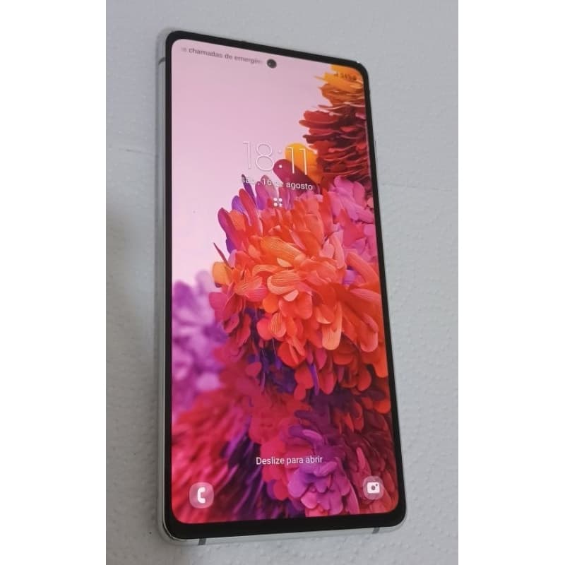 Samsung Galaxy S20 FE 128GB com tela de flores coloridas