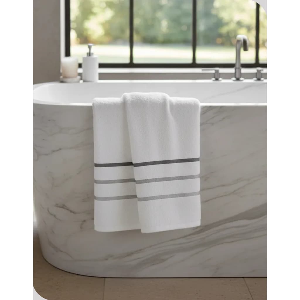 Toalha de Banho Branca Teka Dry Barra Decorada 100% Algodão 70x130cm Alta Absorção Teka