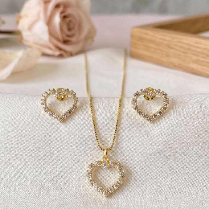 Kit Conjunto Colar E Brinco Acessórios Feminino De Coração Delicado Dia A Dia Banhado A Ouro Presente