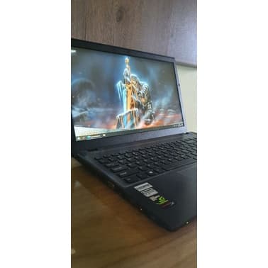 Notebook Avell B155 Pro v3x i7 16gb GTX950 SSD aberto com tela de jogo