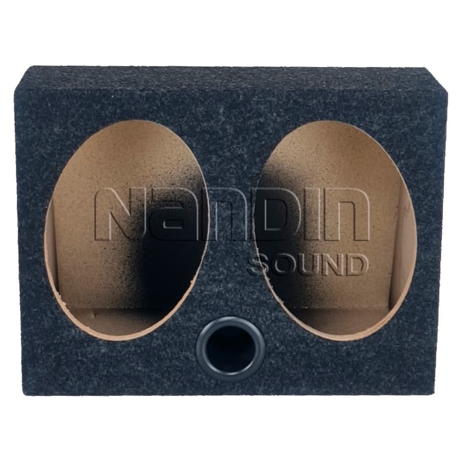 Caixa de som automotivo com dois alto-falantes, marca Nandin Sound, fundo branco