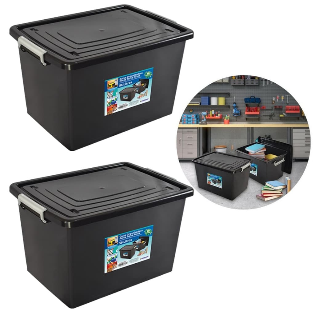 Kit de 3 caixas organizadoras pretas com tampa e trava de 56 litros, mostrando detalhes e uso em um ambiente de armazenamento.
