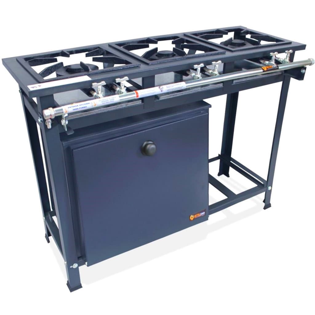 Fogão industrial 3 bocas com forno de piso, superfície preta, fundo branco