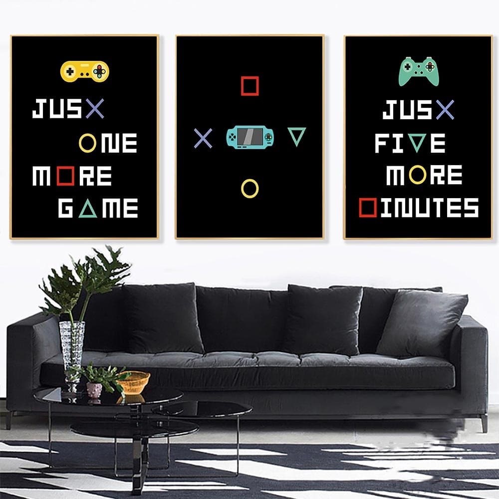 Quadro decorativo 3 peças gaming sala de jogos com frases 'Just One More Game' e 'Just Five More Inutes'.