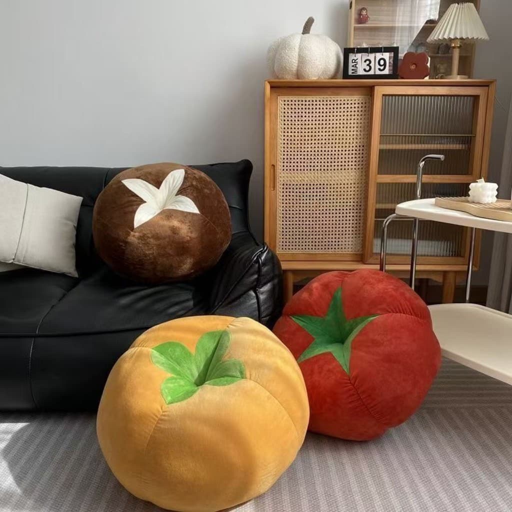 Almofadas decorativas em formato de cogumelo e tomate para sofá e cadeira