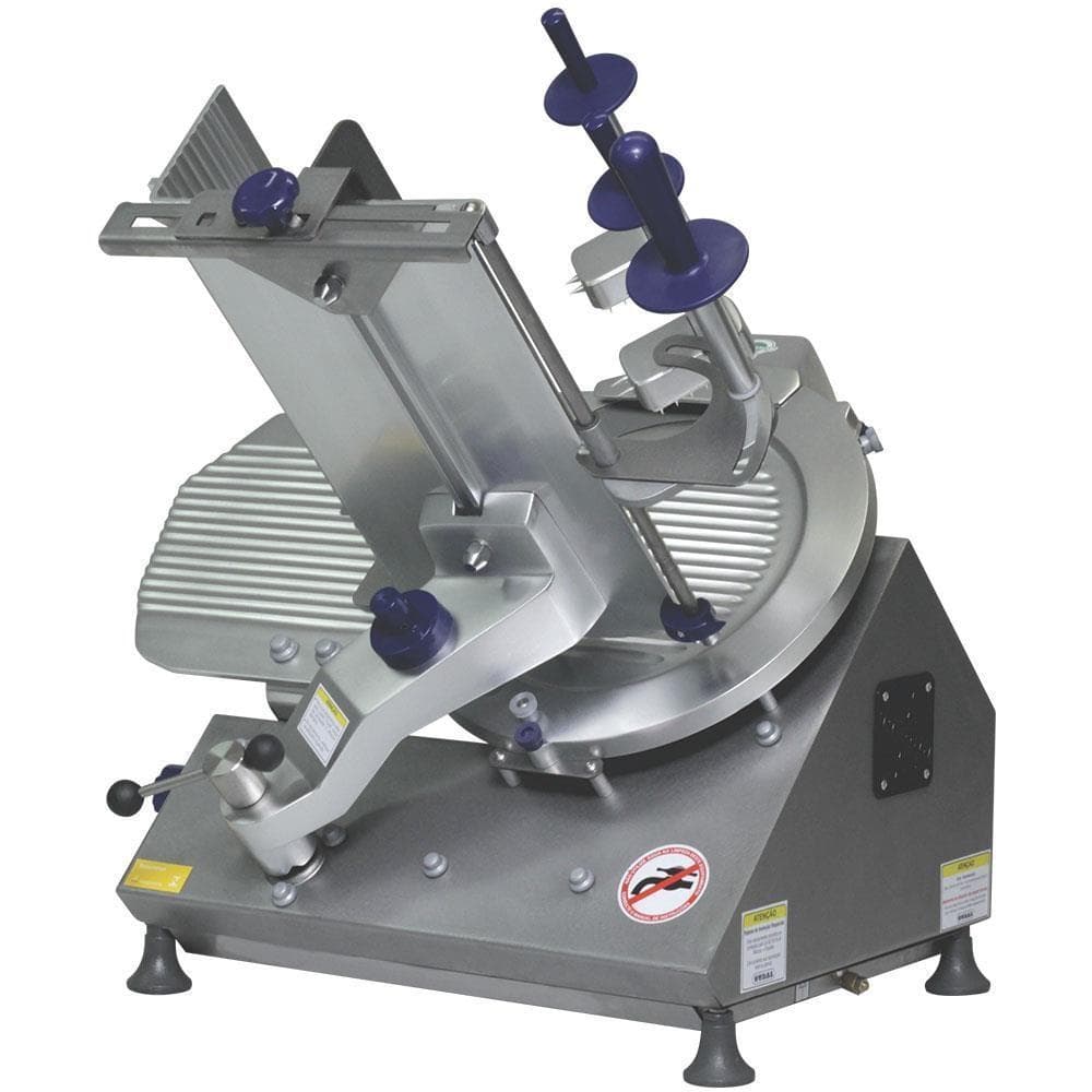 Cortador fatiador automático Gural Modelo AXT-33I, lâmina de aço inoxidável, fundo branco, botões azuis, etiqueta vermelha