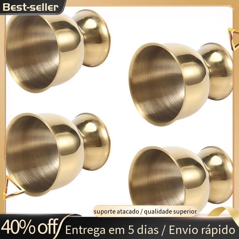 Conjunto de copos de ovo em aço inoxidável, quatro unidades, fundo branco, alta qualidade