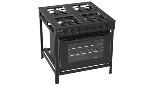 Fogão Industrial Atena 4 bocas com forno, cor preta, quatro bocas de fogo, forno com grelha, ângulo frontal, fundo branco.
