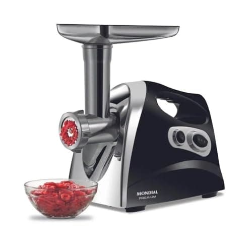 Moedor de Carne Elétrico Mondial MC-03 Premium, preto e prata, com carne vermelha em recipiente transparente