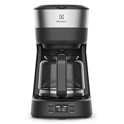 Cafeteira Elétrica Electrolux com filtro permanente removível, capacidade 1,2L, função timer e painel digital