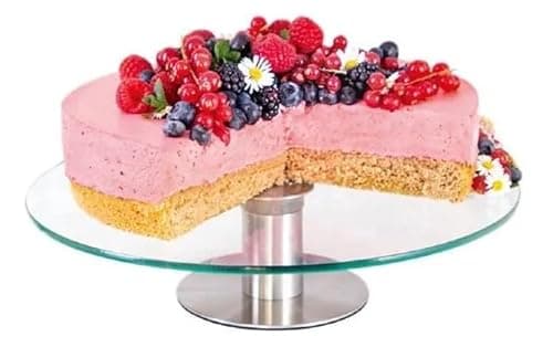 Boleira giratória com torta de frutas vermelhas e flores brancas