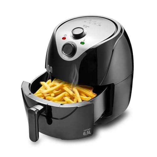 Fritadeira Elétrica sem óleo Air Fryer 6,5L preta com batatas fritas dentro