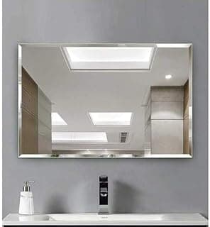 Espelho decorativo retangular 70x50 cm montado na parede com bisô de 20mm, ideal para banheiro ou sala.