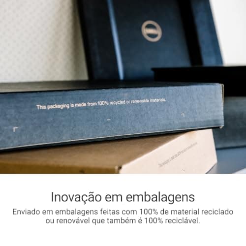Caixa do notebook Dell 14 polegadas prata em embalagens 100% recicláveis