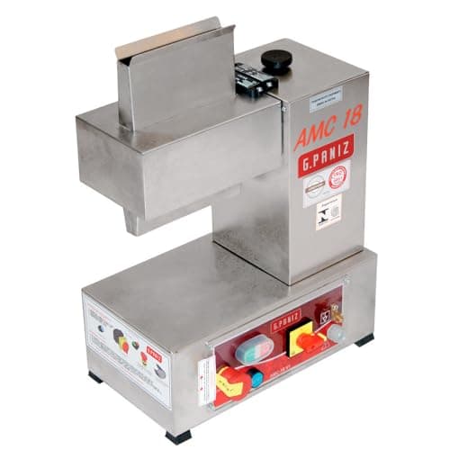 Amaciador de Carne AMC-18 em Inox G.Paniz 220V, máquina de aço inoxidável com controles e indicadores na frente.