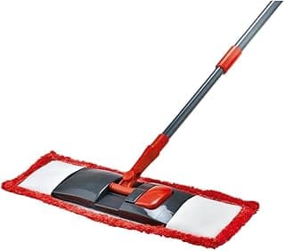 Mop flat microfibra com cabo vermelho e cinza, base preto e branco, em fundo branco.
