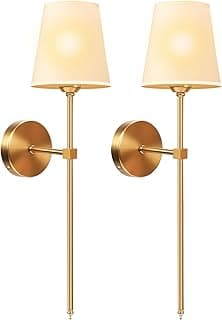 Abajur de parede dourado com cúpula de tecido branco