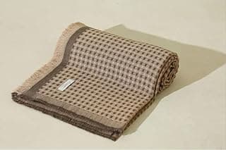 Manta Decorativa Formah LMPeter – 1,60 × 2,00 m – 100% Algodão Piquet – Gramatura 240 g/m² – Manta para Sofá, Cama ou Decoração (Ocre)