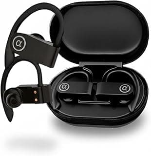 Fone de ouvido Bluetooth esportivo preto com gancho e estojo de carregamento, logotipo 'α' nas almofadas auriculares.