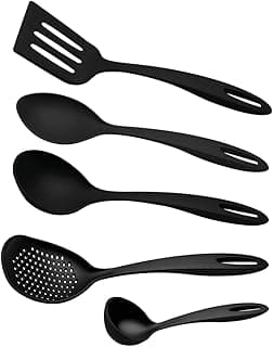 Utensílios de cozinha pretos de nylon Tramontina Ability, conjunto de 5 peças, com espátula, colheres e escumadeira.