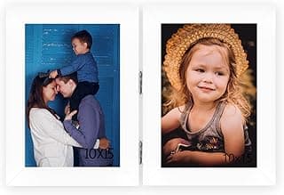 Porta-retratos brancos 10x15 com fotos de família e criança com chapéu