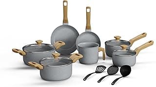 Conjunto de panelas cinza com cabos de madeira e utensílios de cozinha pretos