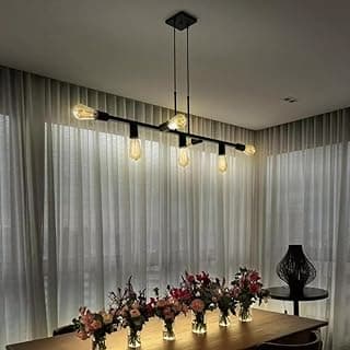 Luminária de teto industrial preta com sete lâmpadas amarelas para sala de jantar