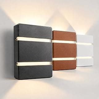Kit de 4 arandelas slim com frisos luminosos, modernas, preto, marrom e branco, iluminadas.