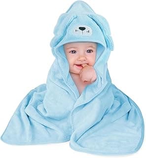 Toalha de banho azul bebê com capuz e bordado de bichinho, ideal para recém-nascidos.