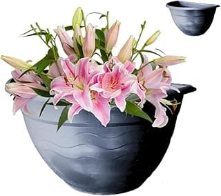 Vaso de parede meia lua preto com flores rosa e verdes