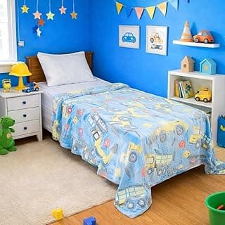 Manta infantil com estampa de veículos de transportes, azul e amarelo, 150x200cm.