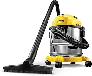 Aspirador de pó e água Kärcher WDL 1s 3 em 1, design 3D, ângulo frontal, corpo em aço inoxidável, parte superior amarela com logotipo Kärcher