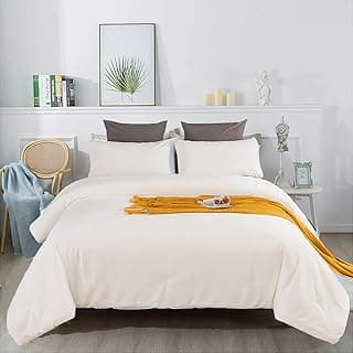 Conjunto de edredom de flanela branco macio e peludo em cama queen