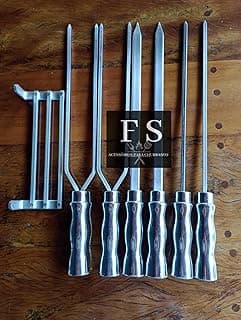Kit de espetos para churrasco com 6 espetos de 65 cm em alumínio, com suportes para espetos, fundo de madeira.