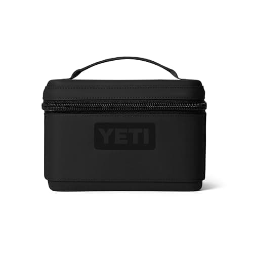 Caixa térmica YETI Daytrip 3L preta com logotipo e zíper frontal