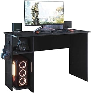 Escrivaninha gamer preta com suporte para fones de ouvido e teclado, contra fundo branco