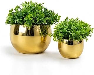 Kit de dois vasos decorativos dourados com plantas artificiais, fundo branco