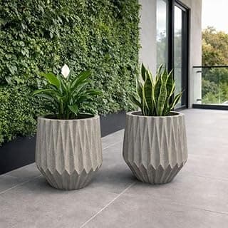 Kit de 2 vasos decorativos cinza em polietileno estilo origami com plantas verdes