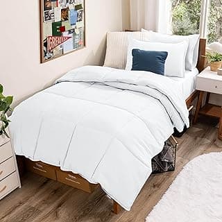 Conjunto de edredom infantil Bare Home em cama de solteiro, quarto com decoração moderna.